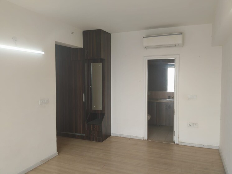 Room, dlf-the-skycourt 3 Bedroom 1931 Sq.Ft. Apartment In Sector 86 Gurgaon 9040613