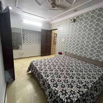 Bedroom in 1 BHK Builder Floor at Lajpat Nagar ii – for Rent