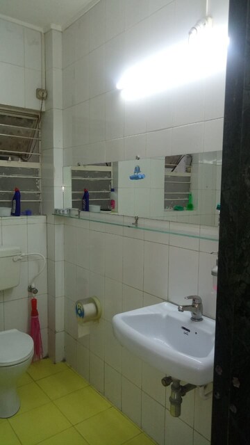 Bathroom in 5 BHK Independent House at Guru Ganesh Nagar Society, Kothrud – for Sale