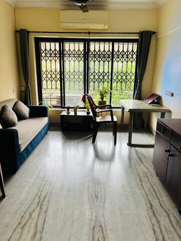 Gym in  Pg at Vile Parle East – for Rent