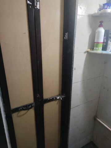 Bathroom in 1 RK Apartment at Sewri – for Rent