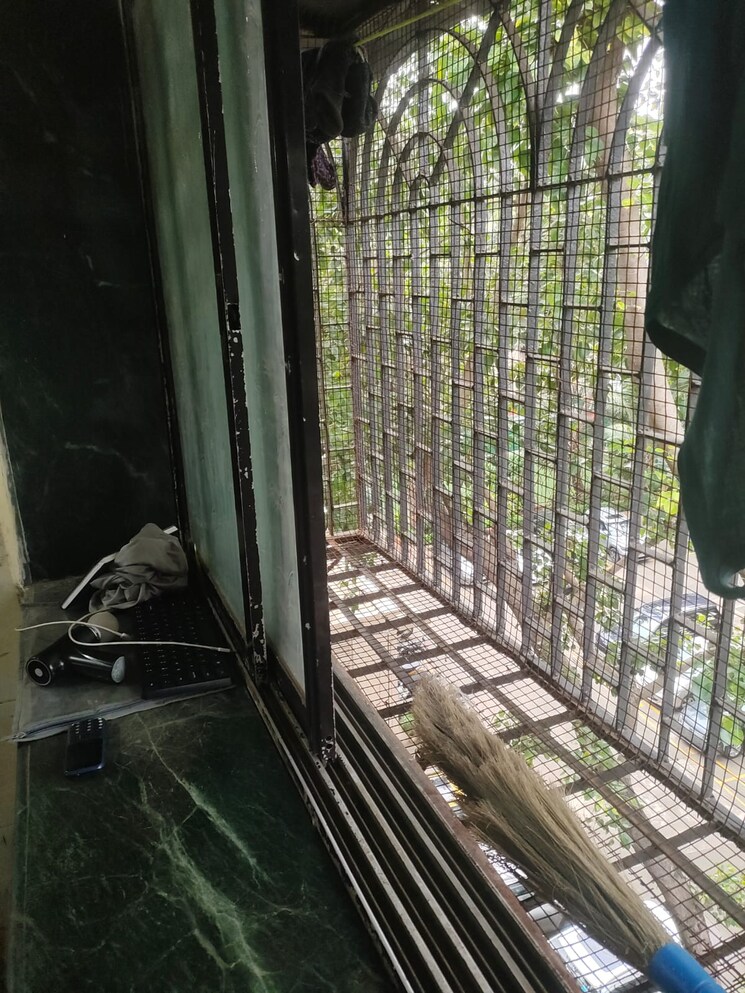 Balcony, sewri 1 RK 230 Sq.Ft. Apartment In Sewri Mumbai 9042239