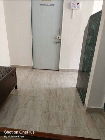 Room in 1 RK Apartment at Juhu Pearl, Juhu – for Rent