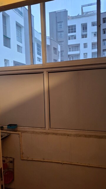 Room in 3 BHK Penthouse at Raheja Vedaanta, Sector 108 – for Rent