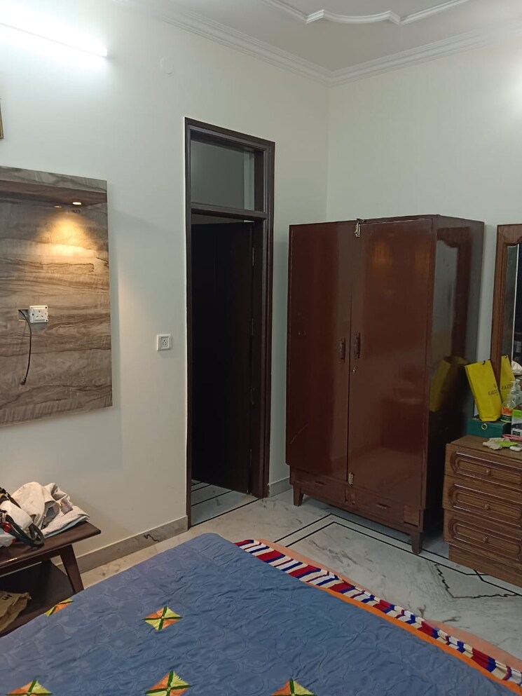 Bedroom, shastri nagar 6 Bedroom 167 Sq.Yd. Independent House In Shastri Nagar Ghaziabad 9042278