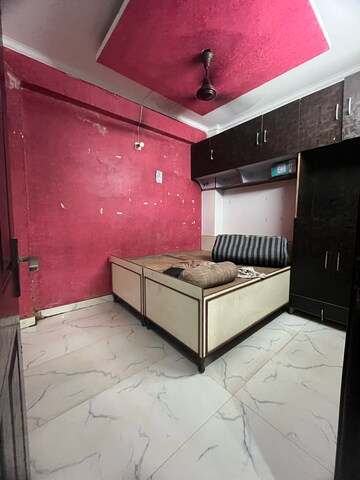 Room in 2 BHK Builder Floor at Saket – for Rent