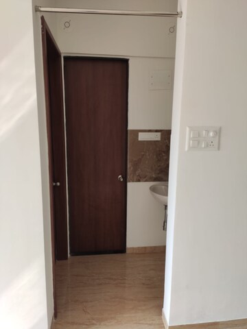 Room in 1 BHK Apartment at VTP Leonara, Mahalunge – for Rent