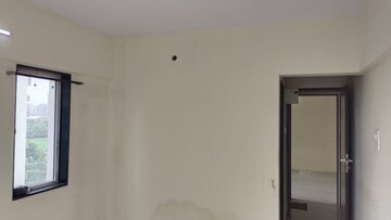 Room in 1 BHK Apartment at Bhandup East – for Rent