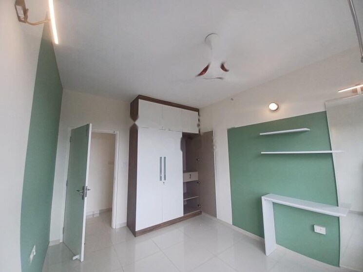 Room, godrej-aqua 3 Bedroom 600 Sq.Ft. Apartment In International Airport Road Bangalore 9042400