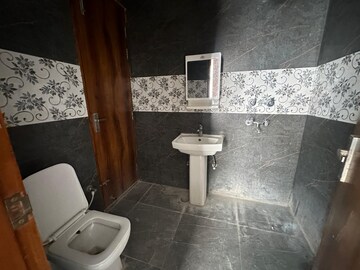 Bathroom in 3 BHK Independent House at Puri Kohinoor, Sector 89 – for Rent
