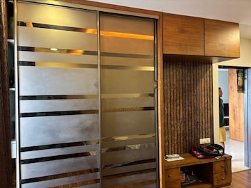 Furnished Amenities in 3 BHK Apartment at Marina Skies, Hi Tech City – for Rent