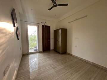 Room in 3 BHK Independent House at Puri Kohinoor, Sector 89 – for Rent