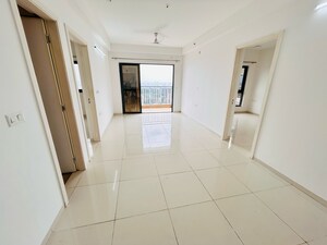 2 BHK Apartment For Sale in Amanora Gold Towers, Amanora Park Town