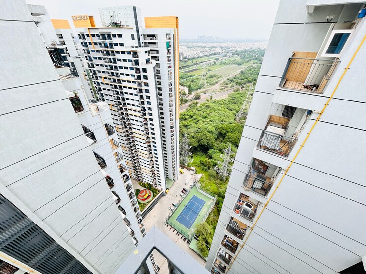 Exterior View, amanora-gold-towers 2 Bedroom 750 Sq.Ft. Apartment In Amanora Park Town Pune 9042464