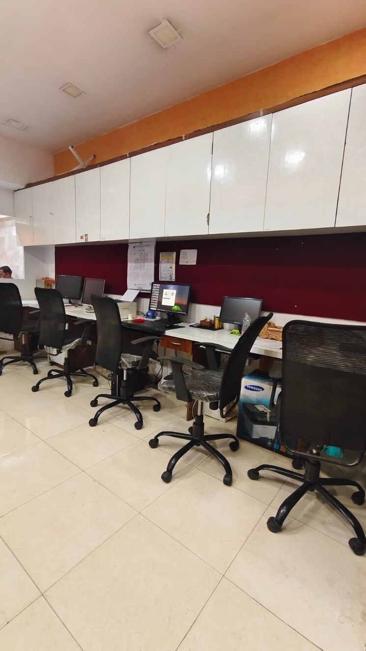 Team Area, haware-infotech-park Commercial Office Space 600 Sq.Ft. In Vashi Sector 30a Navi Mumbai 9042449