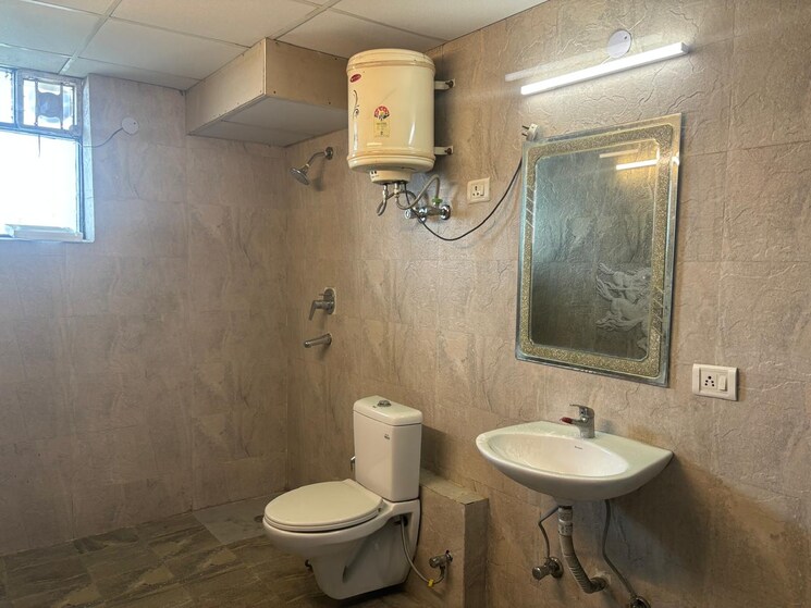 Bathroom, satguru-apartments 3.5 Bedroom 2600 Sq.Ft. Apartment In Sector 52 Gurgaon 9042467
