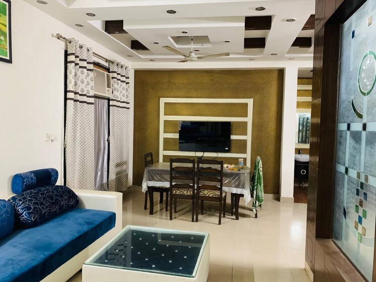 Living Room, vip road 3 Bedroom 1800 Sq.Ft. Builder Floor In Vip Road Zirakpur 9042508