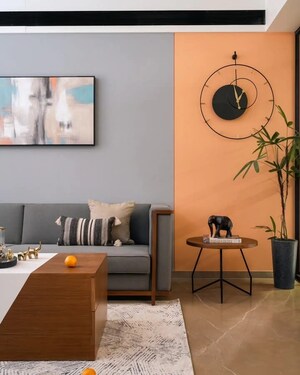 Living Room in 3 BHK Builder Floor at Igi Airport Area – for Sale