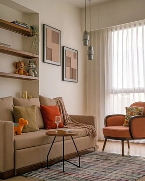 Living Room in 3 BHK Builder Floor at Igi Airport Area – for Sale