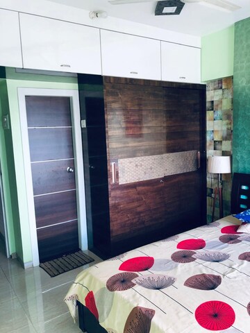 Room in 2 BHK Apartment at Kings Heights, Nahur East – for Rent