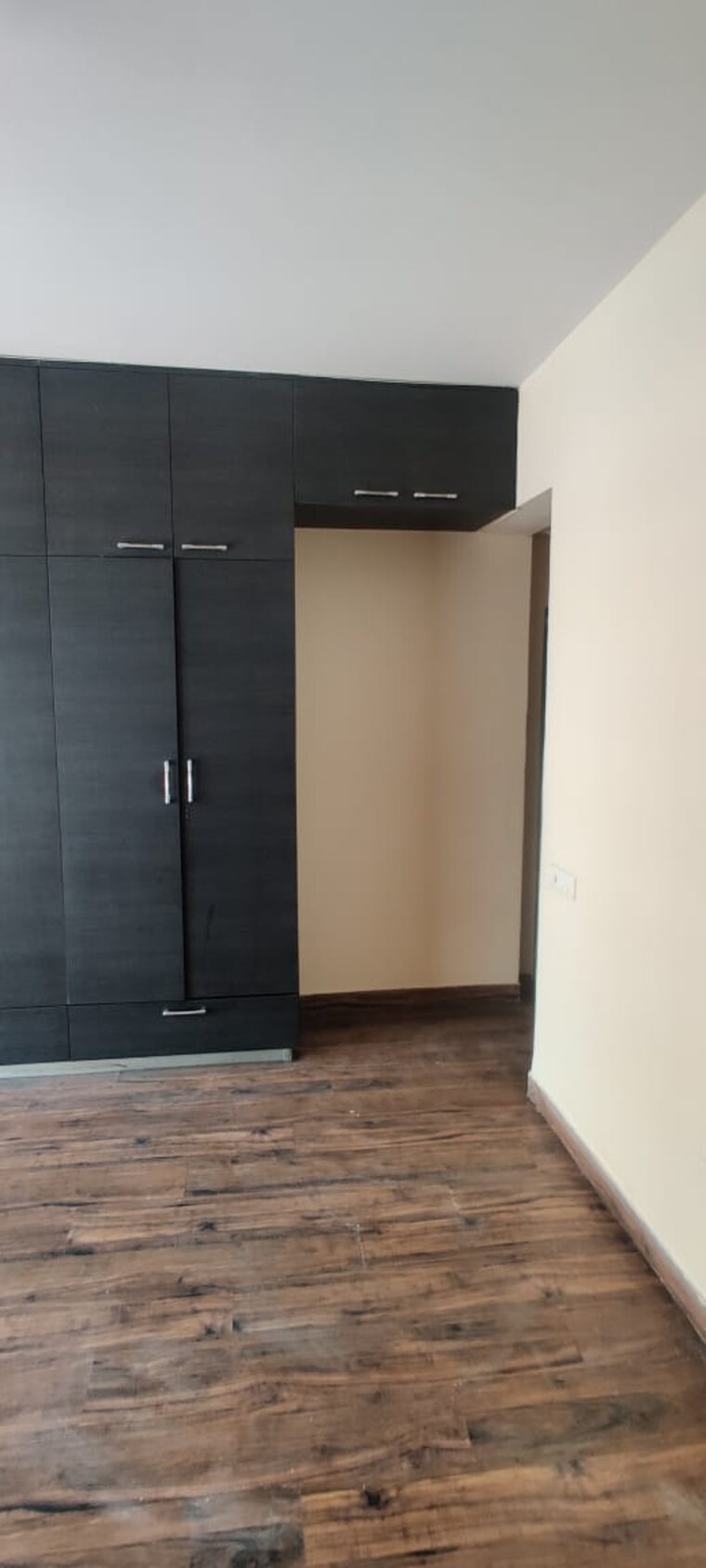 Room, puri-pranayam 3 Bedroom 1857 Sq.Ft. Apartment In Sector 82 Faridabad 9042499