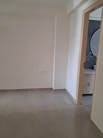 Building Lobby in 4 BHK Builder Floor at Palam Vihar Residents Association, Palam Vihar – for Rent