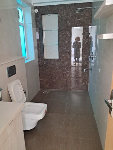 Attached Bathroom in 4 BHK Builder Floor at Palam Vihar Residents Association, Palam Vihar – for Rent