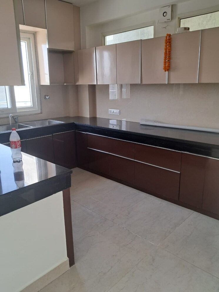 Kitchen, palam-vihar-residents-association 4 Bedroom 2680 Sq.Ft. Builder Floor In Palam Vihar Gurgaon 9042503