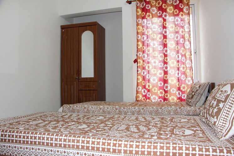 Bedroom, kasarvadavali Pg For Boys In Kasarvadavali 9042506