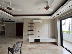 Room in 4 BHK Builder Floor at Central Park Flower Valley Mikasa Plots, Sohna Sector 33 – for Sale