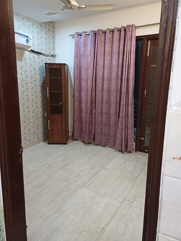 Room in 3 BHK Apartment at Aura Homes, Patiala Road – for Rent