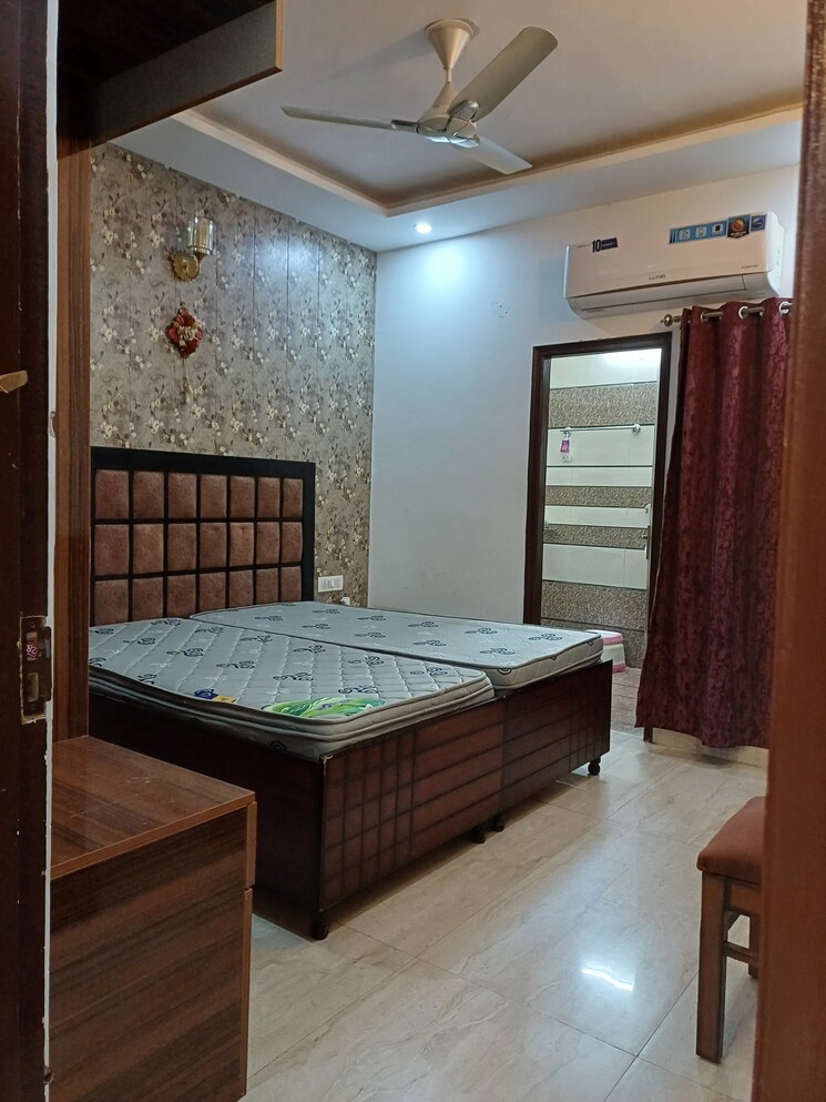 Bedroom, aura-homes 3 Bedroom 1400 Sq.Ft. Apartment In Patiala Road Zirakpur 9042582