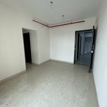 Room in 1 BHK Apartment at Malad East – for Rent