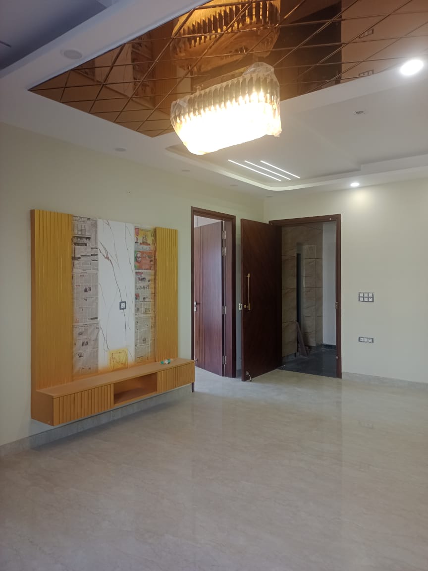 3 BHK + Pooja Room Builder Floor For Rent in BPTP Parklands