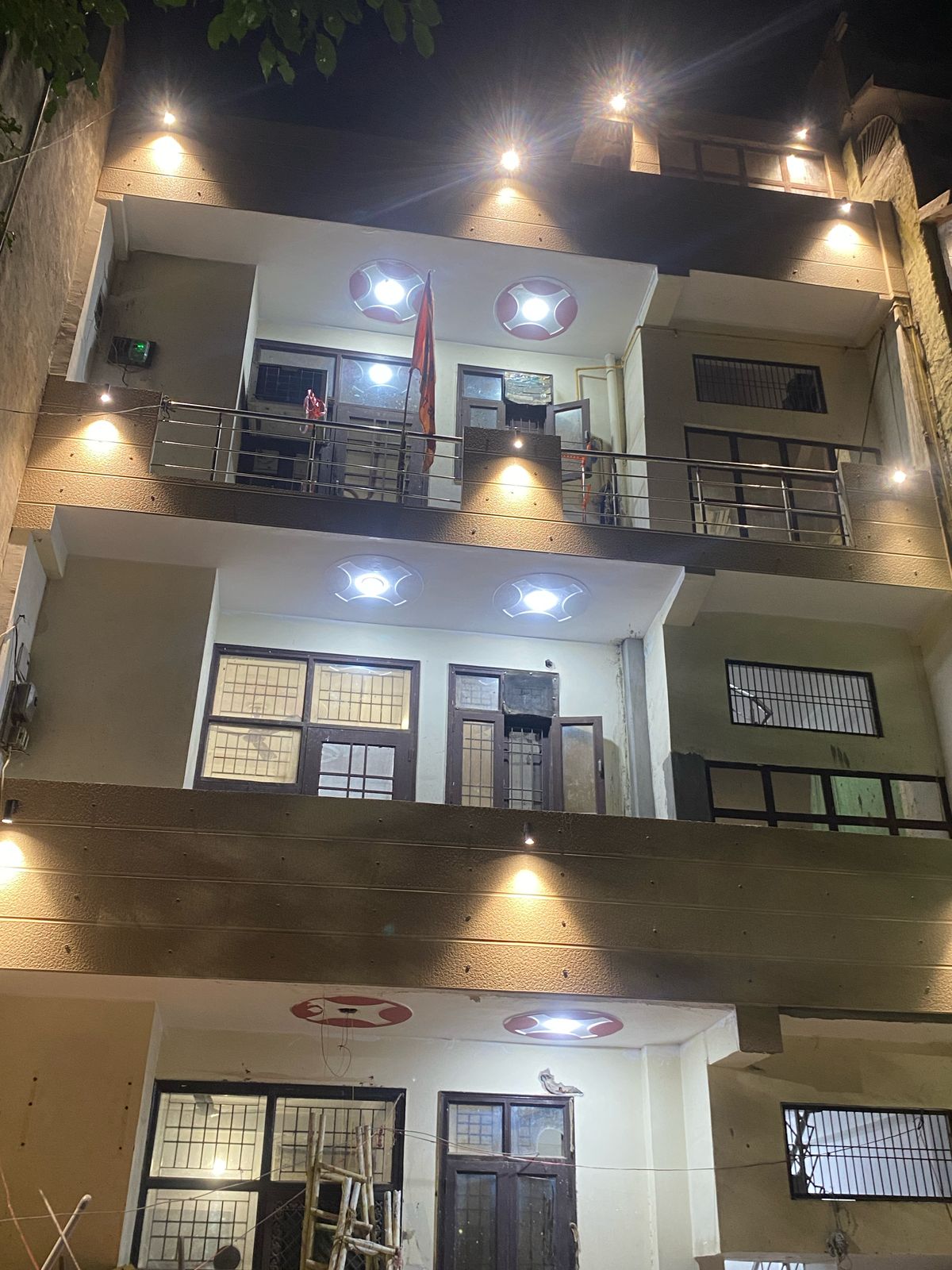 3 BHK Builder Floor For Sale in Govindpuram