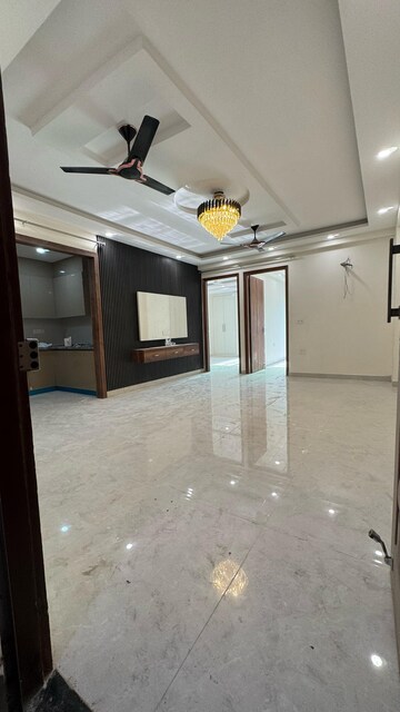 Room in 3 BHK Builder Floor at Palm Residency Chhatarpur, Chattarpur – for Rent