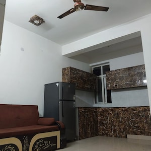 Living Room in 2.5 BHK Builder Floor at Smart World Gems, Sector 89 – for Sale