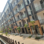 2.5 BHK + Study Room 1103 Sq.Ft. Builder Floor in Smart World Gems