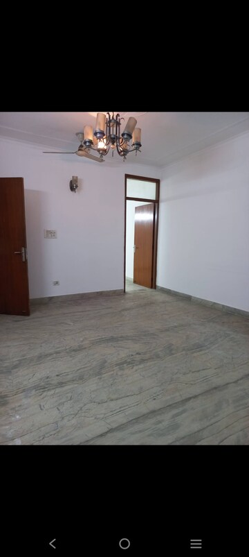 Room in 2 BHK Builder Floor at Saket – for Rent