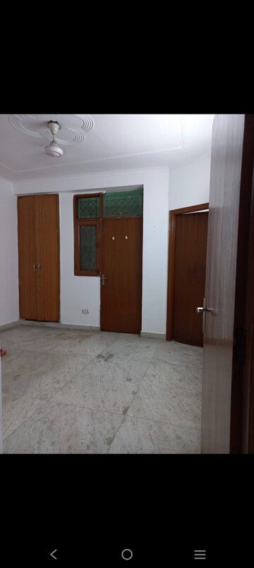 Room in 2 BHK Builder Floor at Saket – for Rent