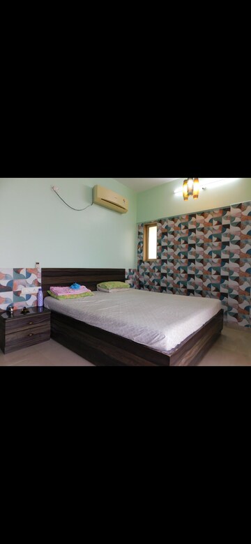 Bedroom in 3 BHK Apartment at Legend Siroya Kingston Tower, Parel – for Rent