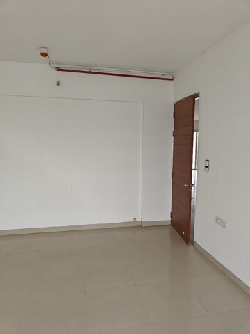 Room in 4 BHK Apartment at Marvel Cascada, Balewadi – for Rent