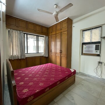 Bedroom in 2 BHK Apartment at Goregaon East – for Rent