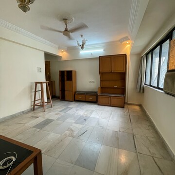 Bedroom in 2 BHK Apartment at Goregaon East – for Rent