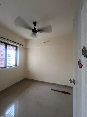 Room in 1 BHK Apartment at Lodha Golden Dream, Dombivli East – for Rent