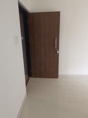 Furnished Amenities in 1 BHK Apartment at Parinee Essence, Kandivali West – for Sale