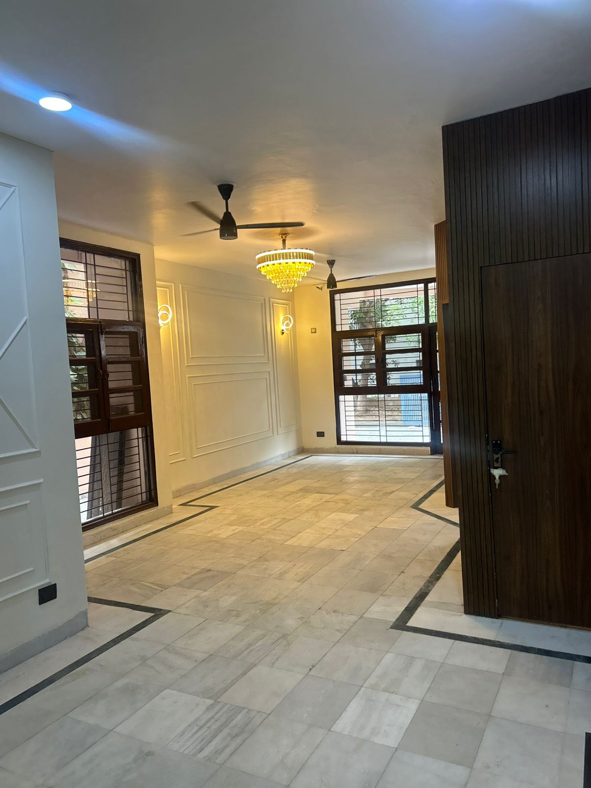 4 BHK + Servant Room 3800 Sq.Ft. Apartment in Silverglades The Ivy