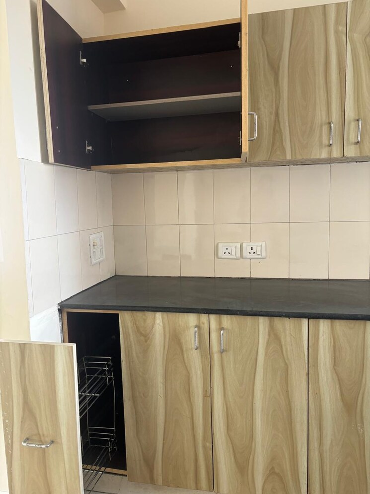 Kitchen, orchid-island 3.5 Bedroom 1550 Sq.Ft. Apartment In Sector 51 Gurgaon 9042732