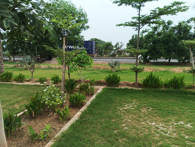 Garden, 3b-estate-95  167 Sq.Yd. Plot In Sector 95 Gurgaon 9042791