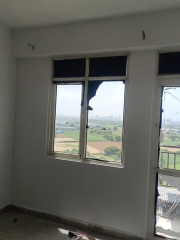 2 BHK Apartment For Rent in Suncity Avenue 76, Sector 76